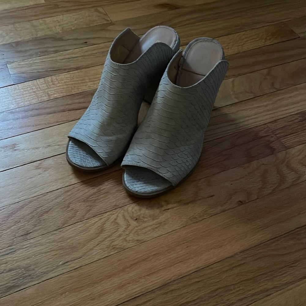Platform heels